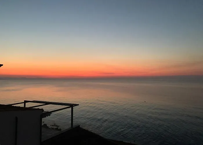 Cefalux - Tramonto Sul Mare Чефалу